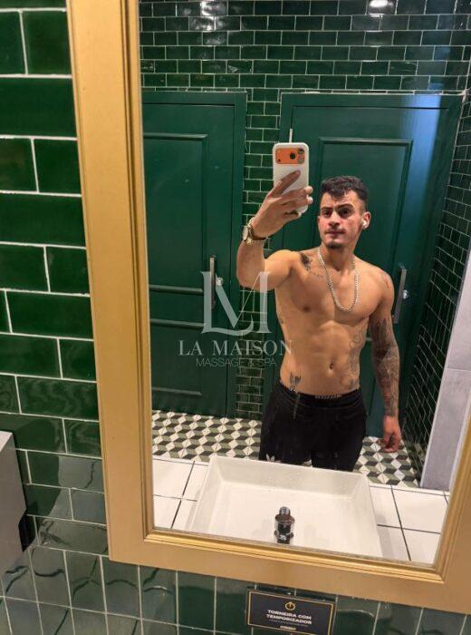 Massagista Erik no La Maison Spa Lisboa